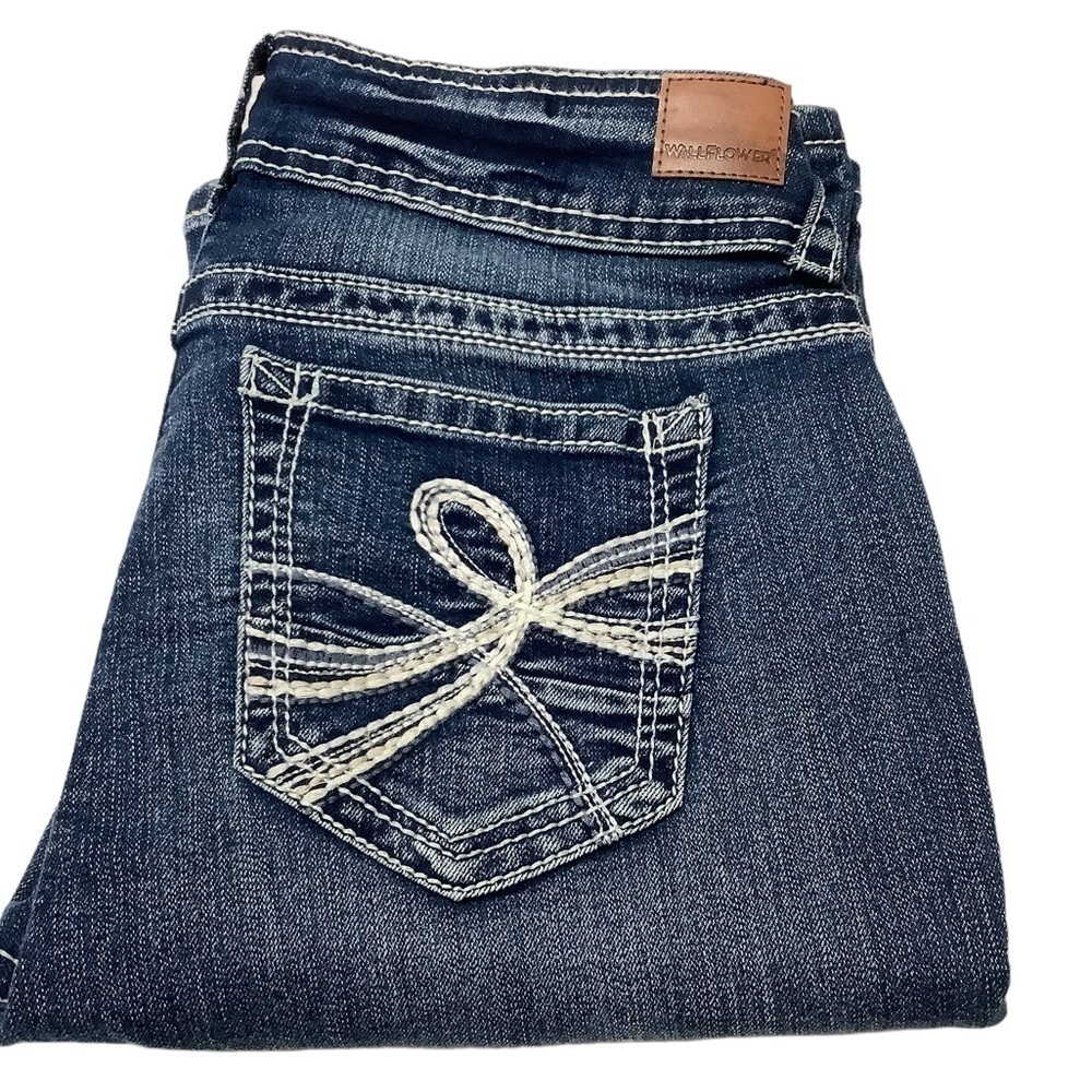 WALLFLOWER Lucious Curvy Fit Low Rise Flare‎ Leg Jeans - Size 5R